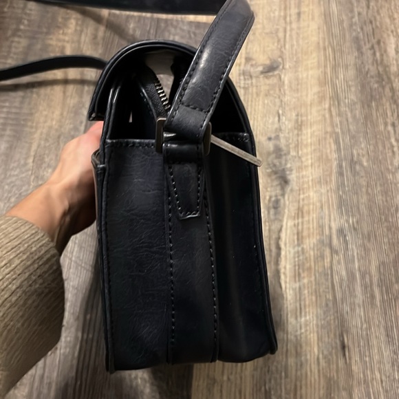 Matt & Nat, dark blue purse - Picture 2 of 4